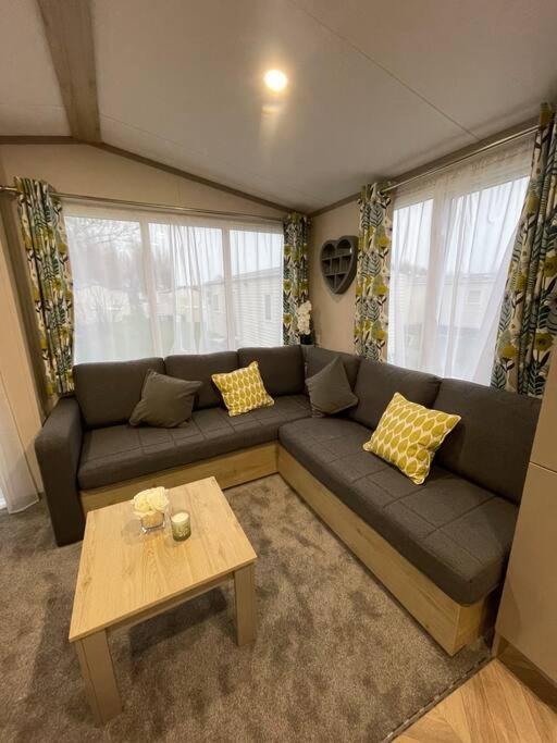 Brand New 6 Berth Holiday Home Selsey Zewnętrze zdjęcie